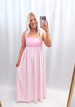 Load image into Gallery viewer, Springtime Sweetness Dress
