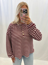 Load image into Gallery viewer, Warm Your Heart Top BURGUNDY
