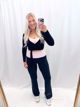 Load image into Gallery viewer, Baby Pink Polka Dot Foldover Yoga Pants
