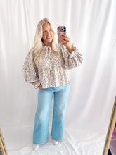 Load image into Gallery viewer, Cottage Blooms Top
