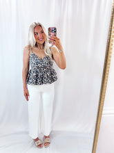Load image into Gallery viewer, Leopard Muse Top💖 1 medium left
