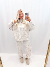 Load image into Gallery viewer, Backwoods Barbie Mockneck - TAN CAMO
