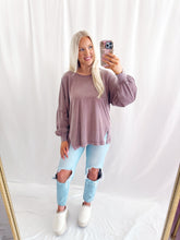 Load image into Gallery viewer, Fall Chill Basic Top MOCHA
