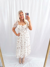 Load image into Gallery viewer, Vintage Bloom Dress💖 1 small &amp; 2 larges left
