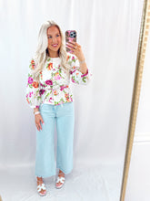 Load image into Gallery viewer, Brunch In The Hamptons Blouse💖 2 smalls &amp; 1 large left
