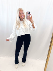 Dainty Daisy Pullover