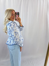 Load image into Gallery viewer, Endless Spring Blouse BLUE
