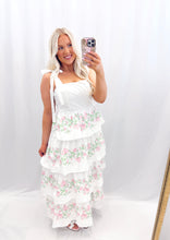 Load image into Gallery viewer, Layers Of Spring Dress💖 1 medium &amp; 1 large left
