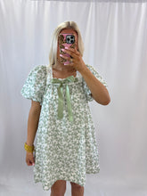 Load image into Gallery viewer, Keep Blooming Dress GREEN
