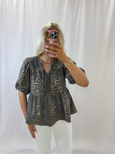 Wild About You Denim Top💖 1 small & 1 large left