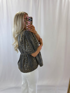 Wild About You Denim Top💖 1 small & 1 large left