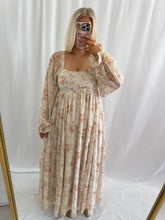 Load image into Gallery viewer, Whispers In Bloom Dress
