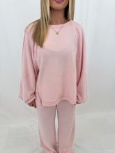 Load image into Gallery viewer, Baby Pink Soft SET (top + pants)

