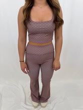 Load image into Gallery viewer, Move Muse SET MOCHA/PINK POLKA DOTS (tank + yoga pants)
