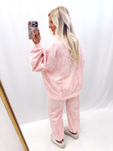 Load image into Gallery viewer, Backwoods Barbie Mockneck - L PINK CAMO
