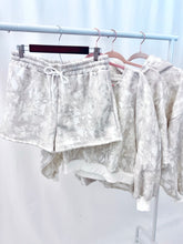 Load image into Gallery viewer, Camo Crush Shorts - WHITE CAMO
