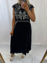 Load image into Gallery viewer, Summer On The Sound SET BLACK (top + skirt)
