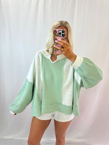 So Minty Pullover