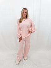 Load image into Gallery viewer, Baby Pink Soft SET (top + pants)
